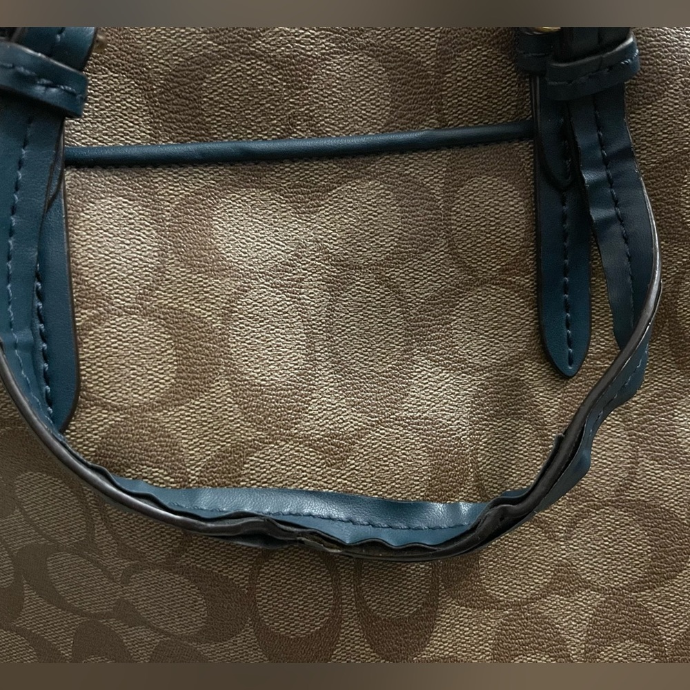 Coach Bag - Picture 5 of 6
